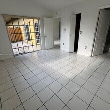 21215 NE 9th Ct in Miami Gardens, FL - Building Photo - Building Photo