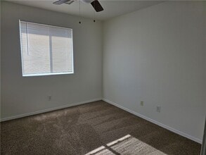 969 Beverly Ave in Kingman, AZ - Building Photo - Building Photo