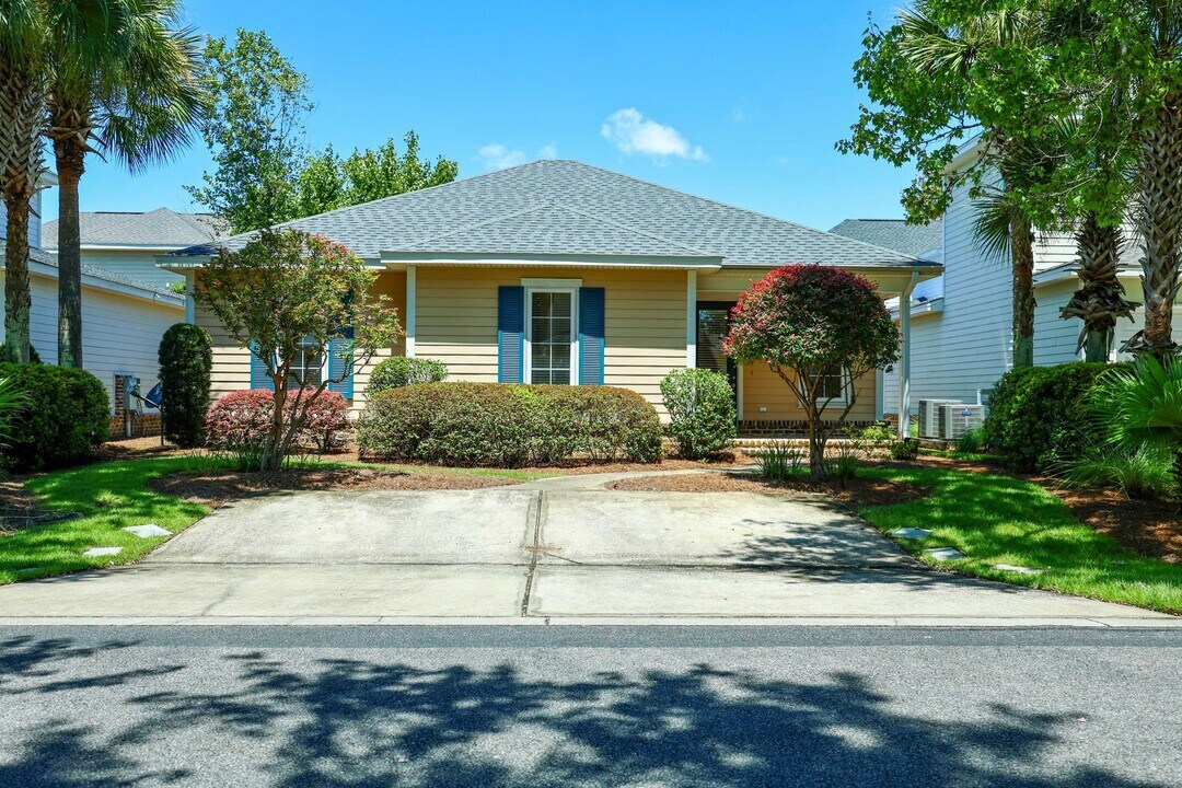 174 S Zander Way in Santa Rosa Beach, FL - Foto de edificio