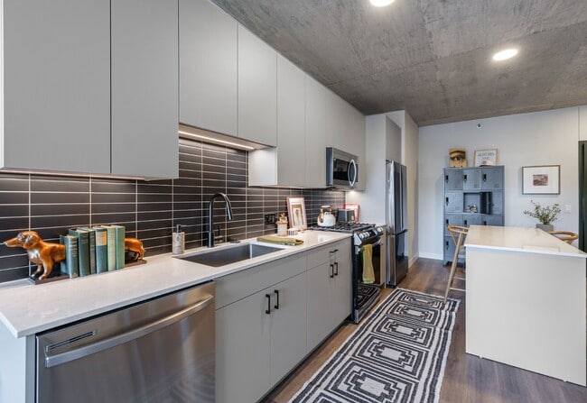 property at 123 N May St