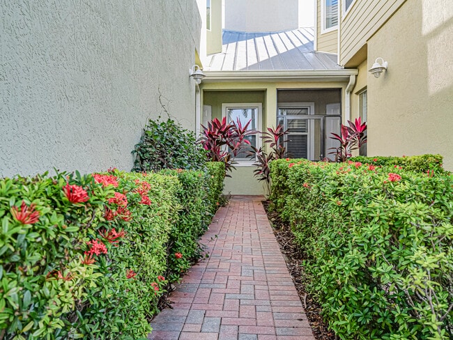 property at 1835 Bridgepointe Cir