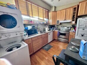 21 Symphony Rd, Unit 46 in Boston, MA - Foto de edificio - Building Photo