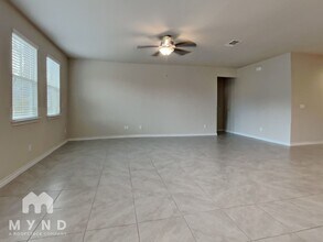 1332 Eagle Ridge Trail in Leander, TX - Foto de edificio - Building Photo