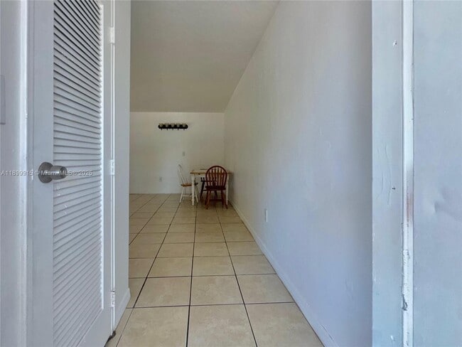 1450 NE 171 St in North Miami Beach, FL - Building Photo - Building Photo