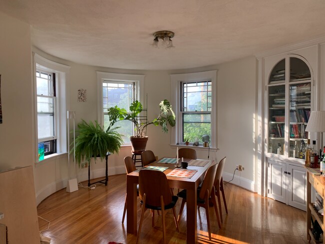 1775 Massachusetts Ave, Unit 6 in Cambridge, MA - Building Photo - Building Photo