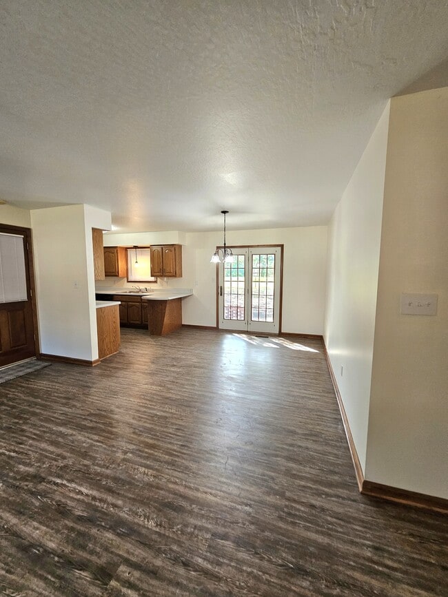 1302 Stafford Dr in Paragould, AR - Building Photo - Building Photo
