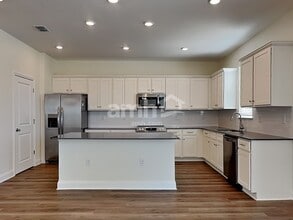 3710 Lk Blf Lp, Unit 1402 in Apopka, FL - Building Photo - Building Photo