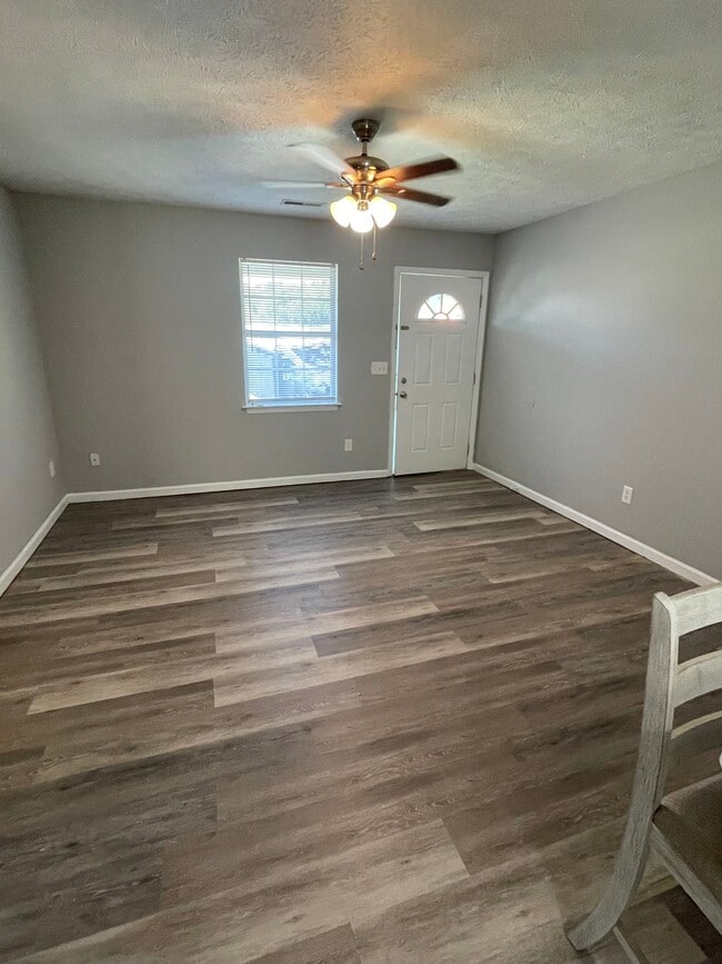 355 Hurst Ln in Dayton, TN - Building Photo - Building Photo