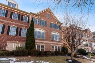 2804 Moores Plains Blvd in Upper Marlboro, MD - Building Photo