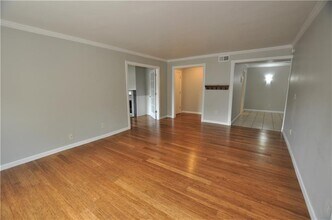 6851 Roswell Rd in Sandy Springs, GA - Building Photo - Building Photo