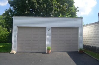 11 Flint St, Unit 11 in Somerville, MA - Foto de edificio - Building Photo