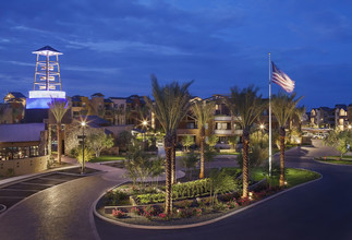 Noria Robson Luxury Apartments in Chandler, AZ - Building Photo - Building Photo