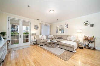 501 9th St in Hoboken, NJ - Foto de edificio - Building Photo