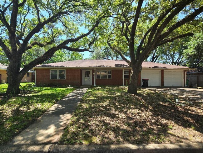 property at 801 Rosewood Dr