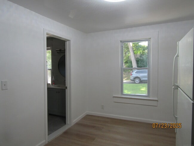319 Valley St in Windham, CT - Building Photo - Building Photo
