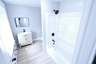 991 Diana Ave in Akron, OH - Building Photo - Building Photo