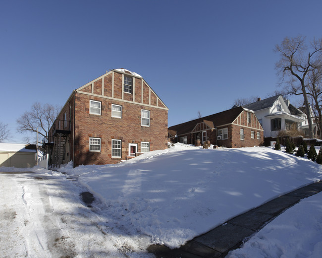 4178 Cass St in Omaha, NE - Building Photo - Building Photo