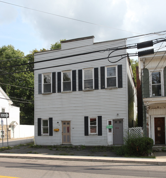 104 Main St in Schenevus, NY - Building Photo