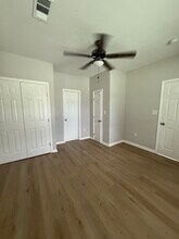 334 Flicker St in Baton Rouge, LA - Foto de edificio - Building Photo