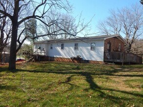 2147 TN-75 in Blountville, TN - Building Photo - Building Photo
