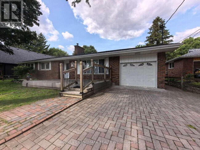 66 May Ave in East Gwillimbury, ON - Building Photo - Building Photo