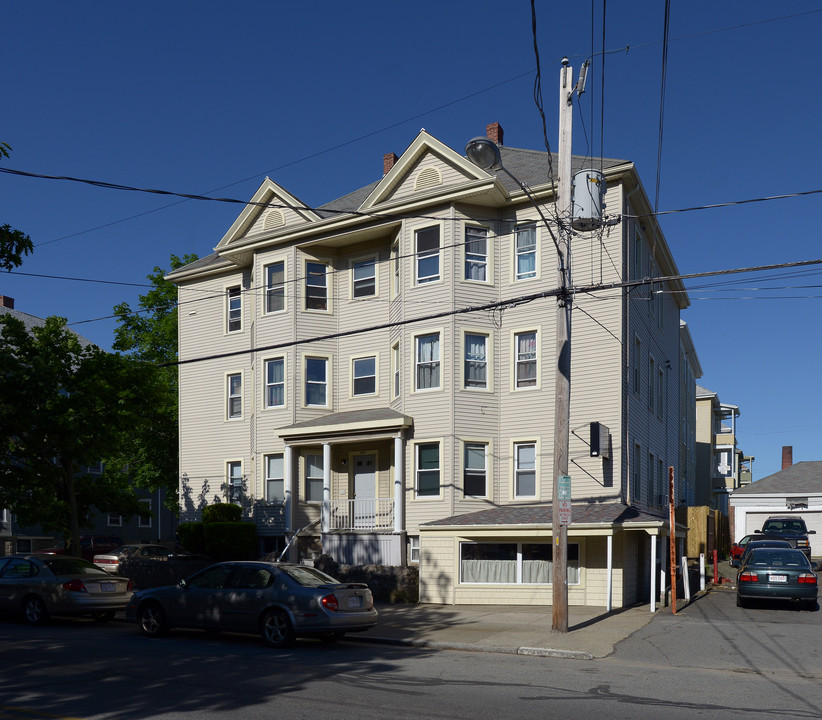 401-403 Ashley Blvd in New Bedford, MA - Building Photo