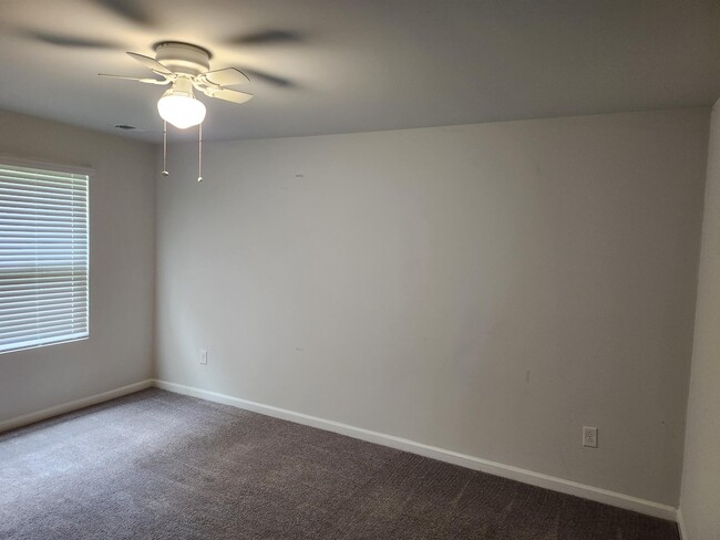 6620 Sterling Way in Ruther Glen, VA - Building Photo - Building Photo