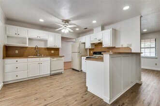 1230 Fairdale St in Irving, TX - Building Photo - Building Photo