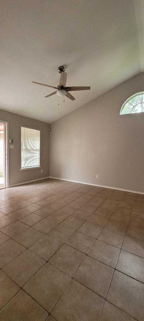 624 DFW Dr, Unit 0 in Edinburg, TX - Building Photo - Building Photo