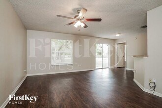 435 Calhoun St in La Belle, FL - Building Photo - Building Photo