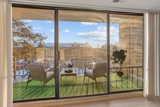 Imperial Manor III Apartments in Philadelphia, PA - Foto de edificio - Building Photo