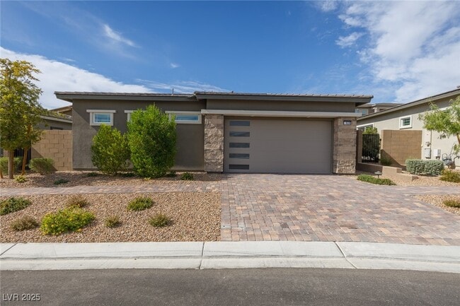 property at 929 Silverfir Ct