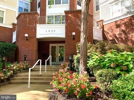 1625 International Dr, Unit 109 in McLean, VA - Building Photo