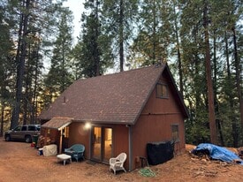 1200 Aurora Ln in Pollock Pines, CA - Building Photo