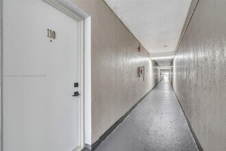 1885 W 56th St in Hialeah, FL - Building Photo - Building Photo