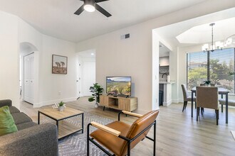 15608 N 71st St in Scottsdale, AZ - Building Photo - Building Photo