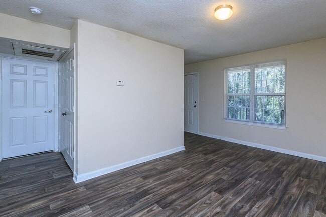 Village at the Creek Apartments in Clarkston, GA - Building Photo - Building Photo