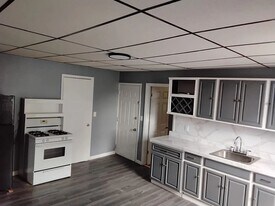 50 Welton St in Waterbury, CT - Building Photo