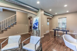 3001 Harney St in Omaha, NE - Building Photo - Building Photo