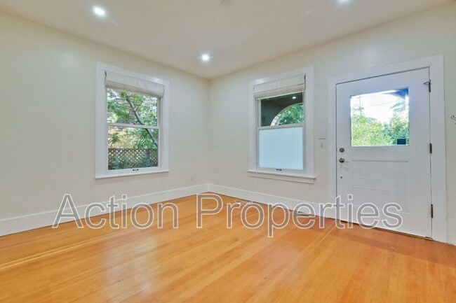 315 Melville Ave in Palo Alto, CA - Building Photo - Building Photo