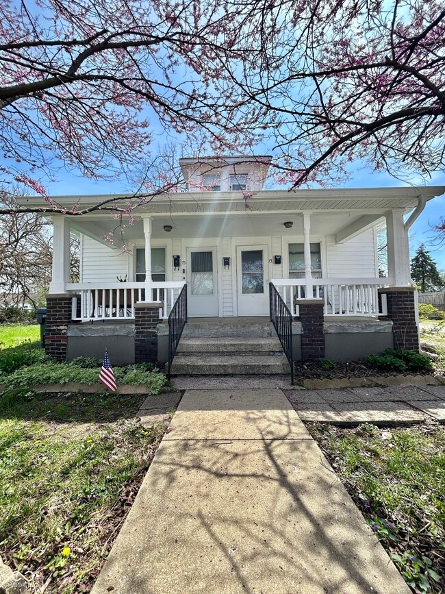property at 73 1/2 E Broadway St