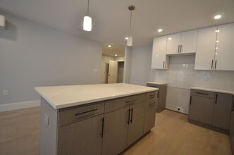 369 Market St, Unit 1 in Boston, MA - Building Photo - Building Photo