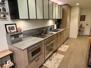 1425 Hudson St in Hoboken, NJ - Building Photo - Building Photo