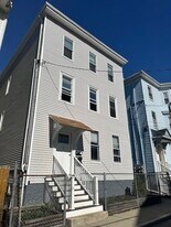 7 Porter St, Unit #1 in Boston, MA - Building Photo
