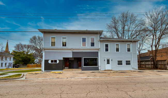 630 W Madison St in Ottawa, IL - Building Photo - Building Photo