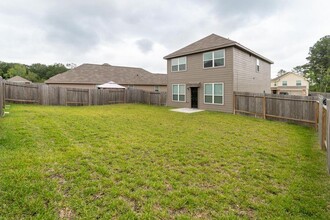 192 Spring Meadows Cir in Willis, TX - Building Photo - Building Photo