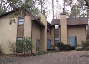 3747 Donovan Dr in Tallahassee, FL - Building Photo