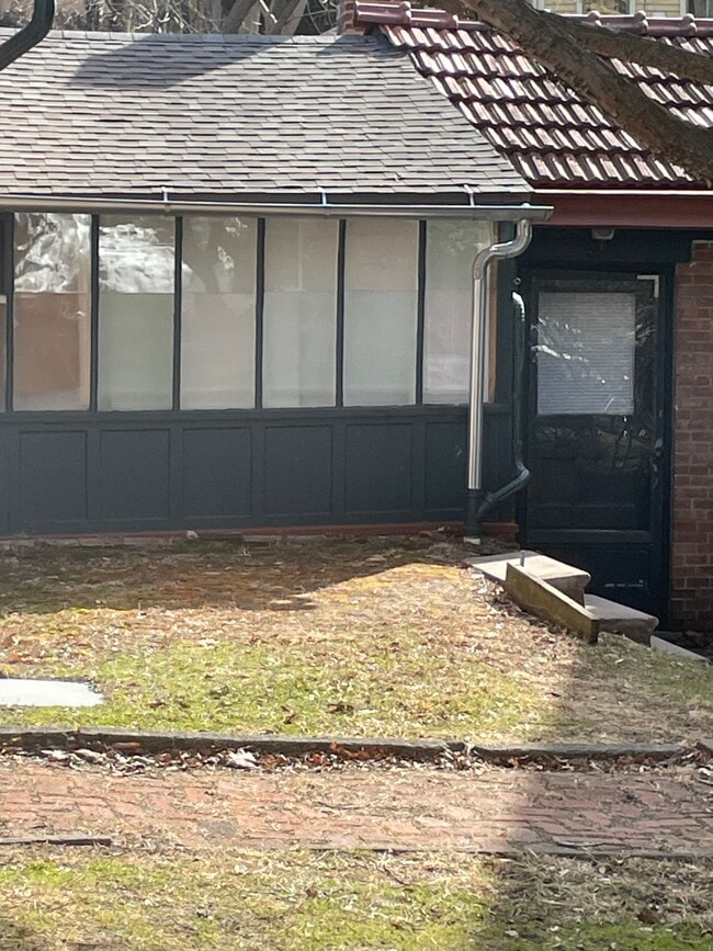 109 Sage Pl, Unit 3 in Ithaca, NY - Foto de edificio - Building Photo