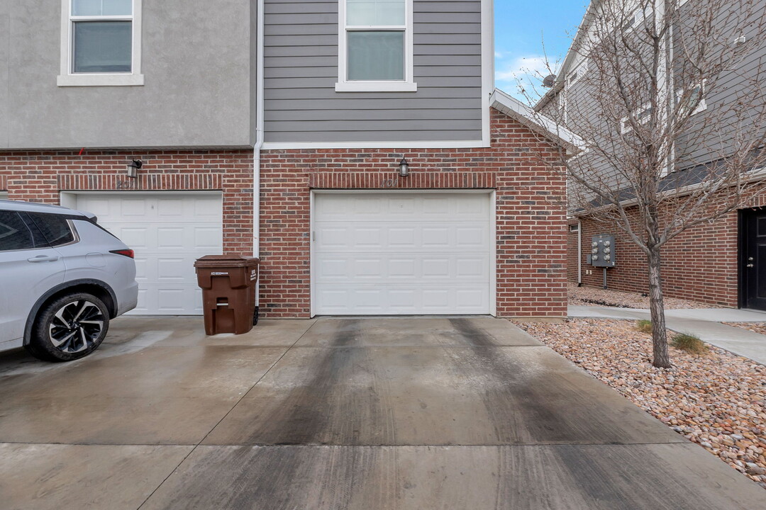 2178 W Main St, Unit D101 in Lehi, UT - Building Photo