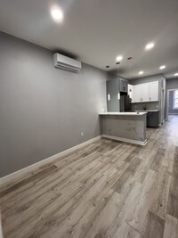 83 Zabriskie St, Unit 3 in Jersey City, NJ - Building Photo - Building Photo